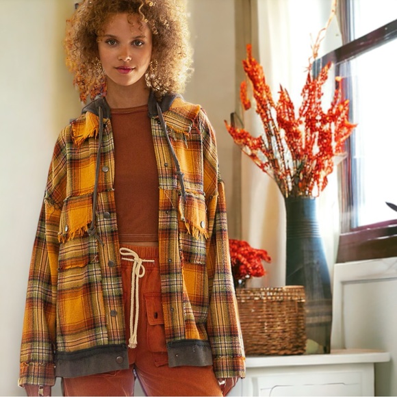 POL Plaid Hooded Shirt Jacket - Picture 2 of 12